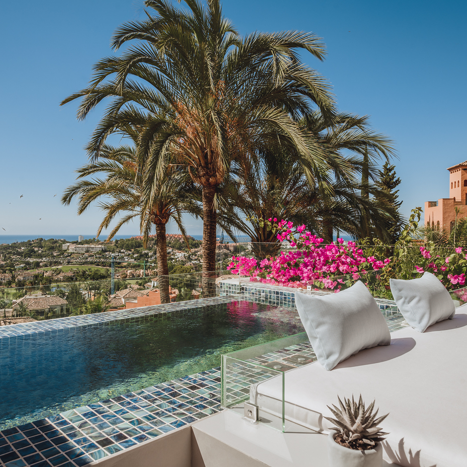 Image of Sea Recovery’s outdoor space — mental health rehab in Spain, near Marbella, showcasing personalised care and serene surroundings.